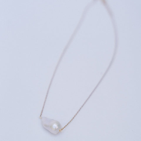 Baroque pearl necklace